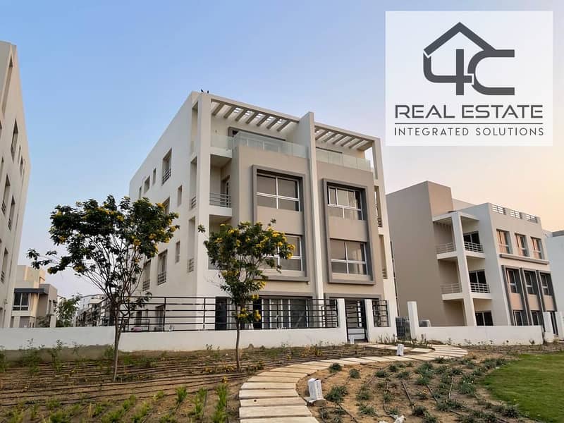 Ready to move duplex 216 m view land scape semi finished in prime location for sale with down payment and instalment in Hyde park compound new cairo 0