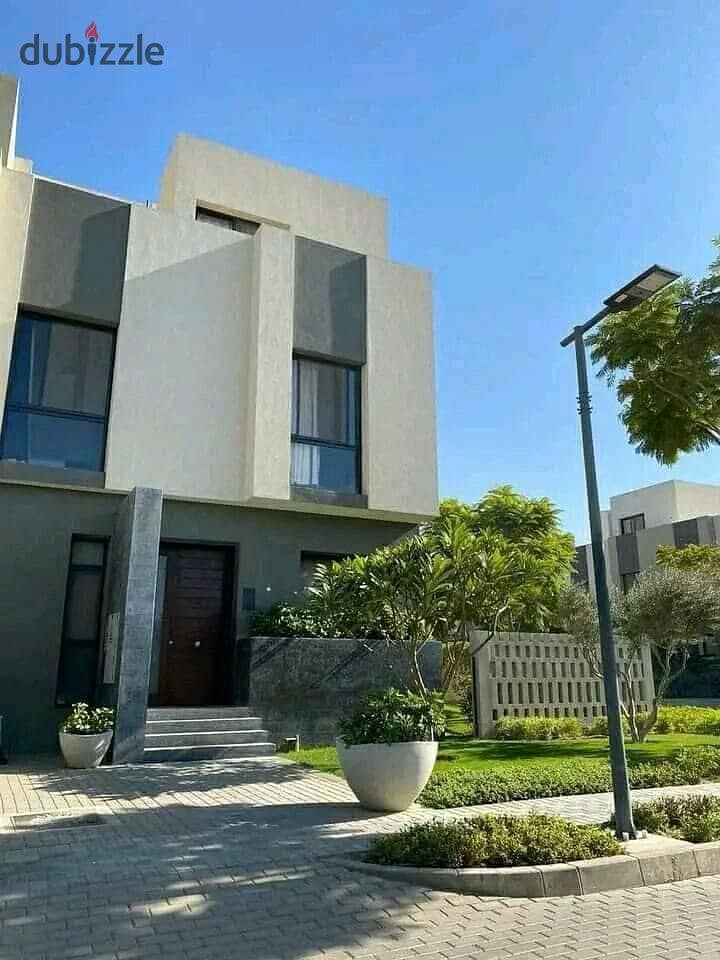 Townhouse prime location for sale Al burouj - El shorouk city 0