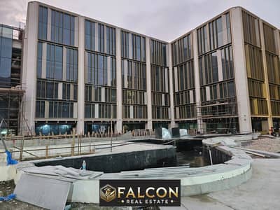 135 m office for sale in Mall One 90 New Cairo, ready for viewing now, behind the American University, 7-year installments