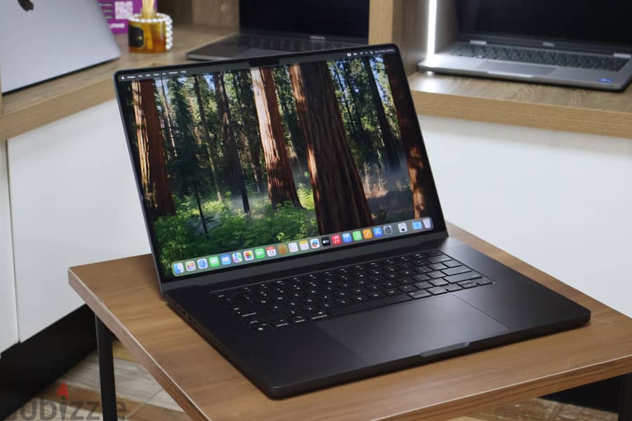 MacBook Pro (16-inch, Nov 2023) 18GB 512GB بافضل سعر وضمان 0