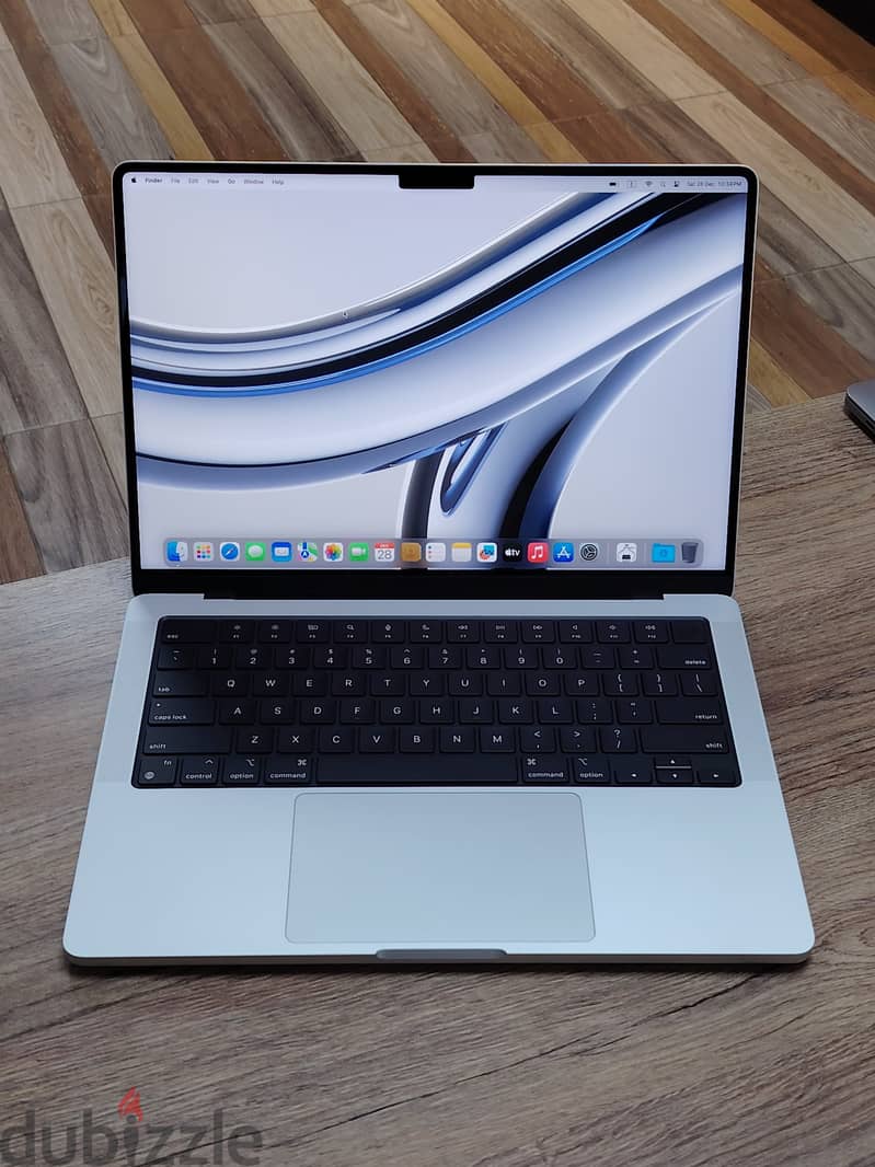 MacBook Pro (14-inch, M3 Pro, 2023) RAM 18 GB SSD 512GB 0