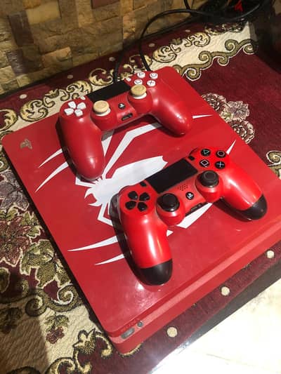 PS4 limited edition 1TERA 2Controllers 9.00