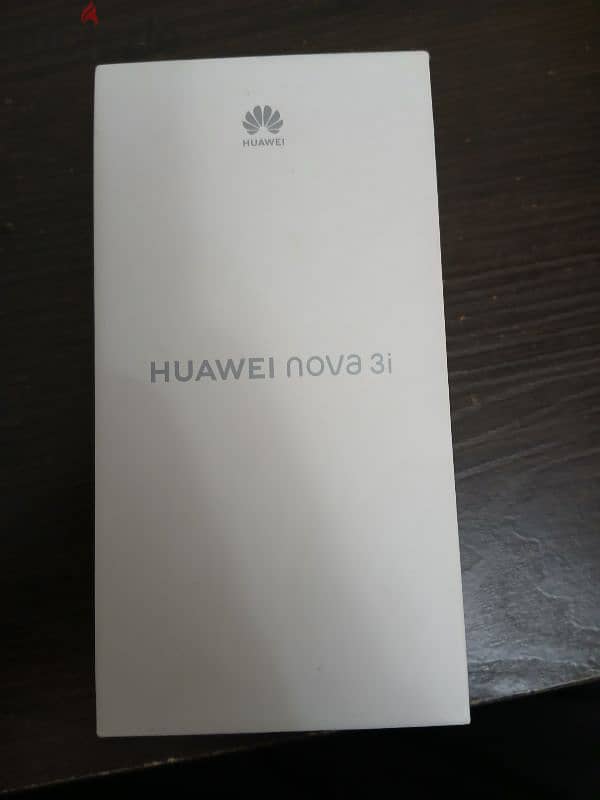 Huawei Nova 3i 4