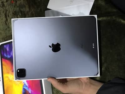 ipad pro 11 inch (2020)(الجيل الثاني)