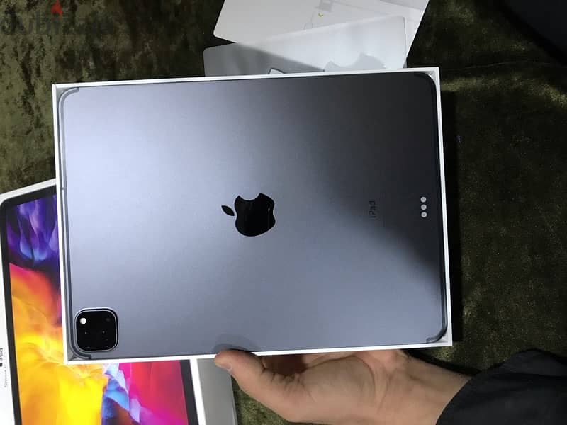 ipad pro 11 inch (2020)(الجيل الثاني) 0