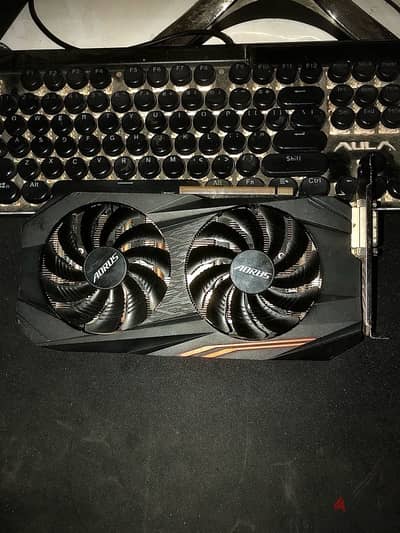 كارت شاشه شاشة Rx 580 Aorus RGB 4G