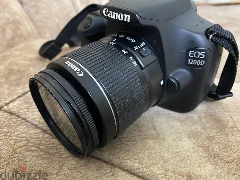 camera canon 1200D 1