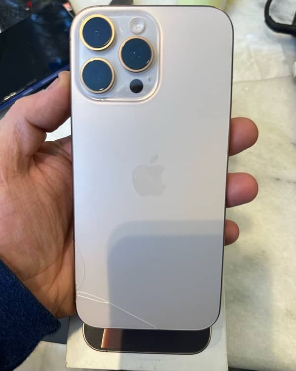 iphone 16 pro max  Desert titanium 256 2