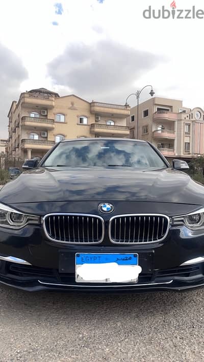 BMW 318 2019