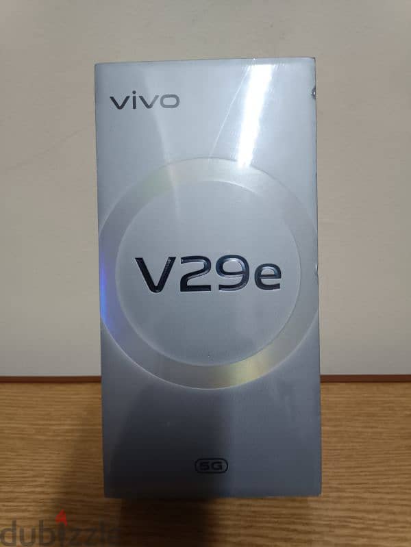 vivo v29e 5g جديد متبرشم ضمان  محلي 3