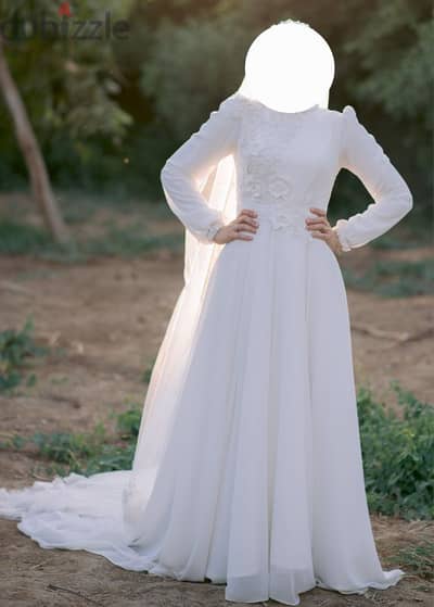 Simple wedding dress