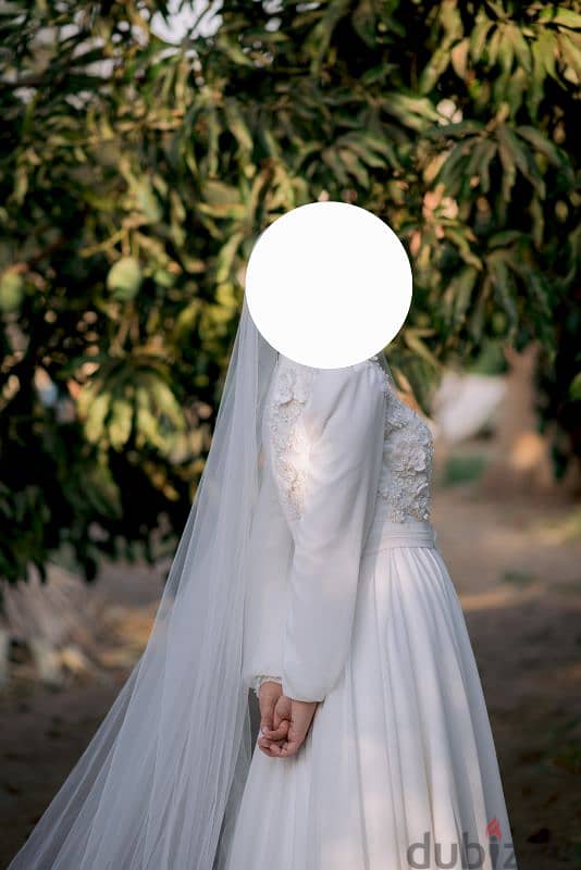 Simple wedding dress 1