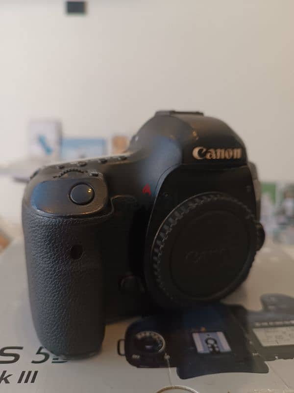 canon 5d mark iii 0