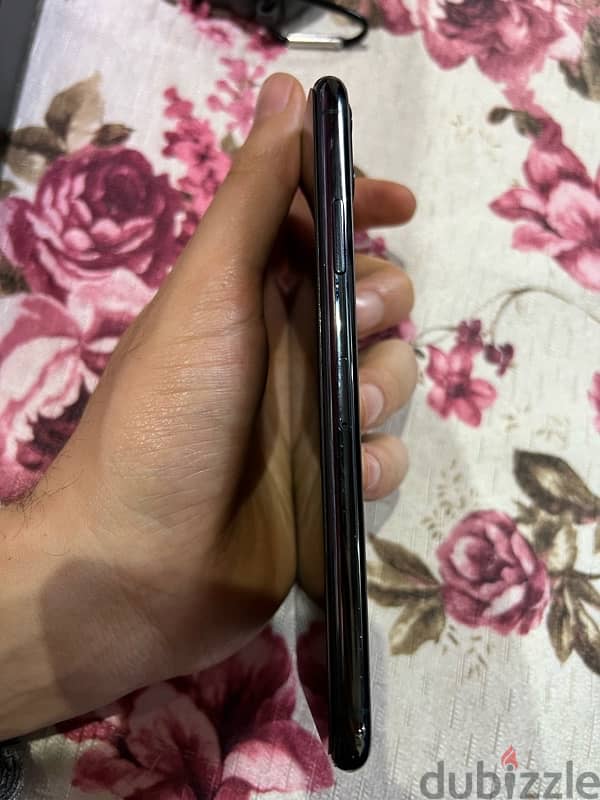 iPhone 11 Pro Max 3