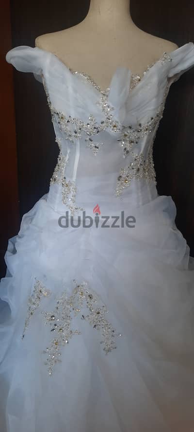 Wedding dress