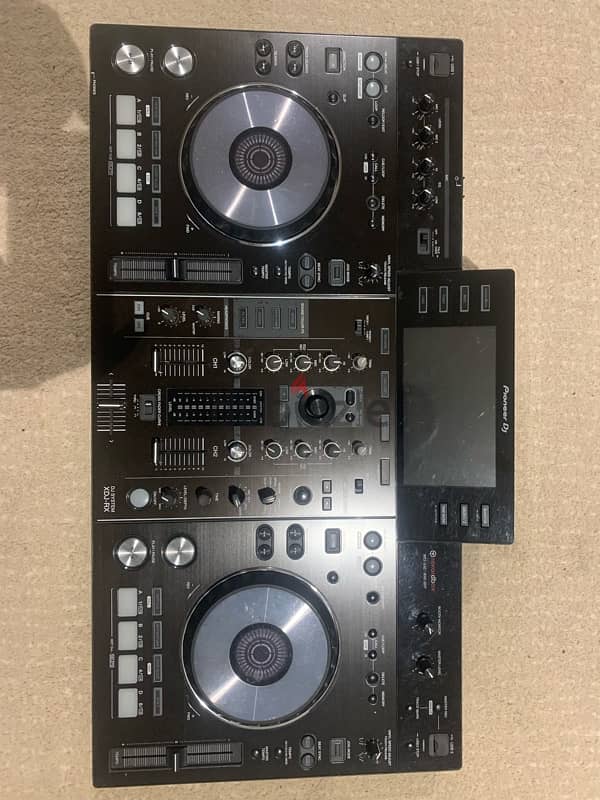 Pioneer XDJ-RX (Used — Perfect Condition) 1