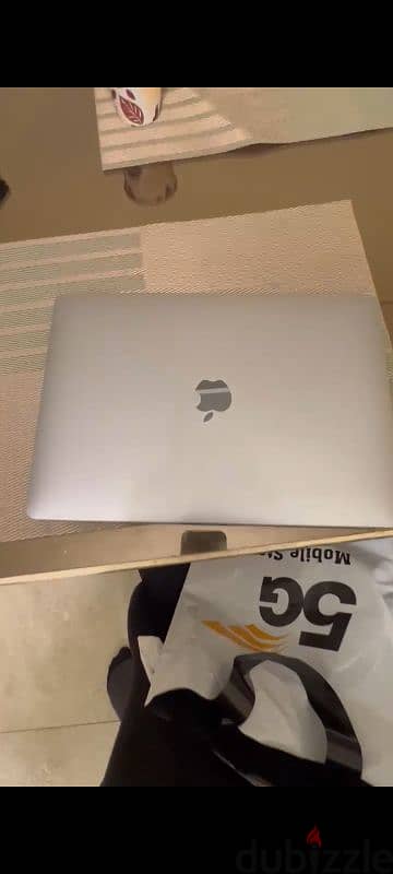 MacBook pro . m2 6