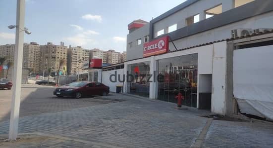 A commercial store for rent in Maadi at the lowest rental price per meter, ready for inspection