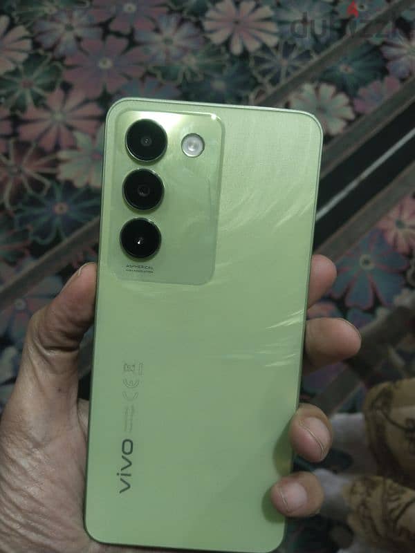 موبايل vivo v30 lite  حاله زيرو بكل حجاته 1