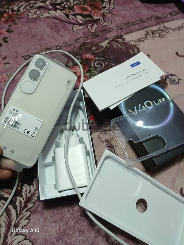 فيفو v40 لايت. vivo v40. لايت 3