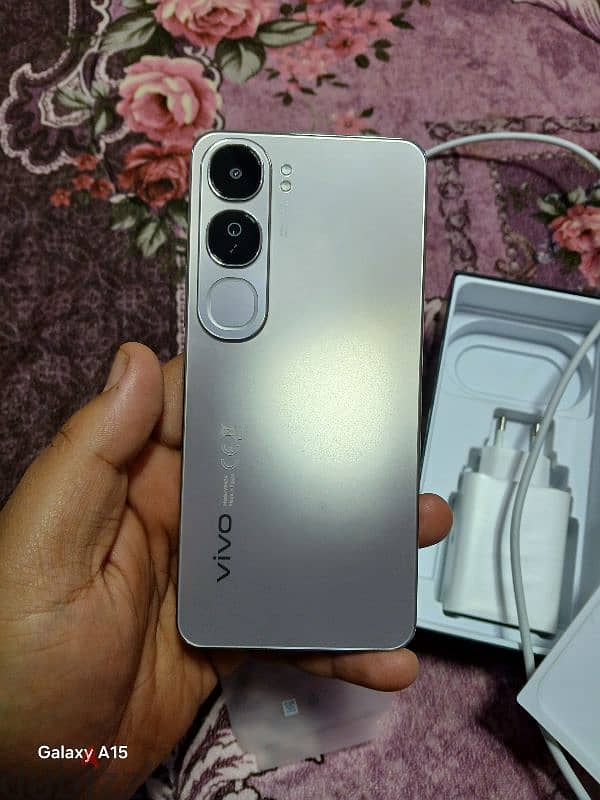 فيفو v40 لايت. vivo v40. لايت 6