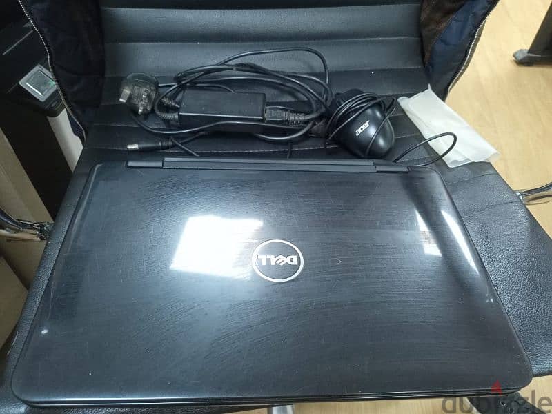 laptop Dell Insperion 1