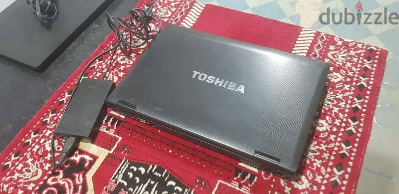 حالة ممتازة. " TOSHIBA TECRA A11-1CF Core i3 /Ram 4GB /HD 500 GB/15.6 10