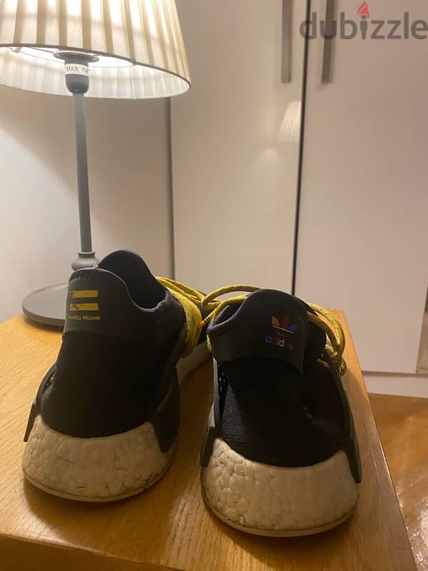 Adidas shoes pharell x nmd human race- 10000% original 3