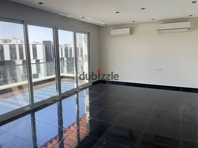 دوبلكس 234م نص مفروش ايجار كمبوند هايد بارك Duplex rent in Hyde Park