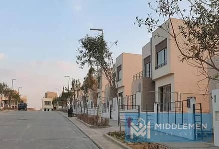 villa standalione 340m prime location delivered lowest price , palm hills new cairo