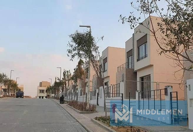 villa standalione 340m prime location delivered lowest price , palm hills new cairo 0