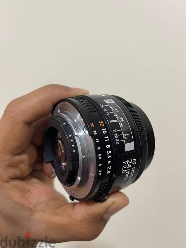 عدسه وايد نيكون 24mm 2.8 1