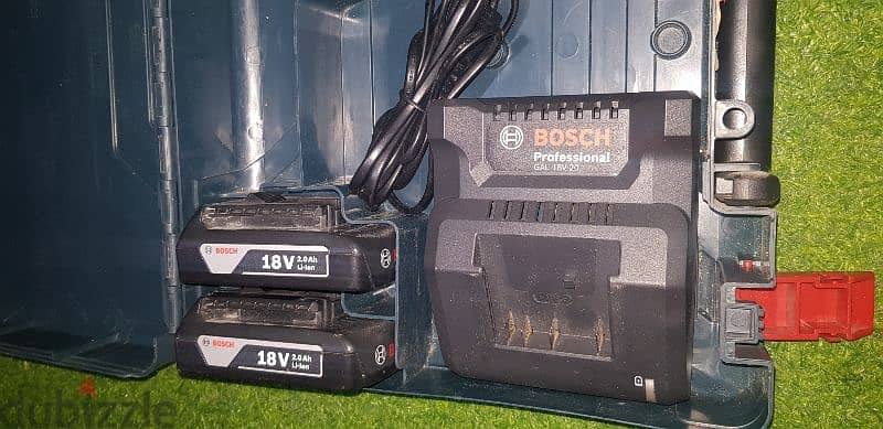 مثقاب احترافى + ٢ بطاريه وشاحن من بوش BOSCH  GSB 180 LI 5