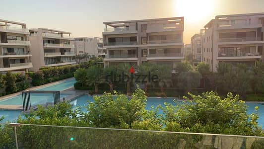 Apartment for sale in Lake view residence new cairo Fully finished  ready to move under market price