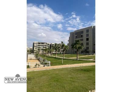 Apartment for sale two bedrooms and three bathrooms ready to deliver by installments in capital gardens by palm hills