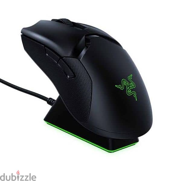 Razer Viper Ultimate Wireless Gaming Mouse + Charging Station (Black) 6