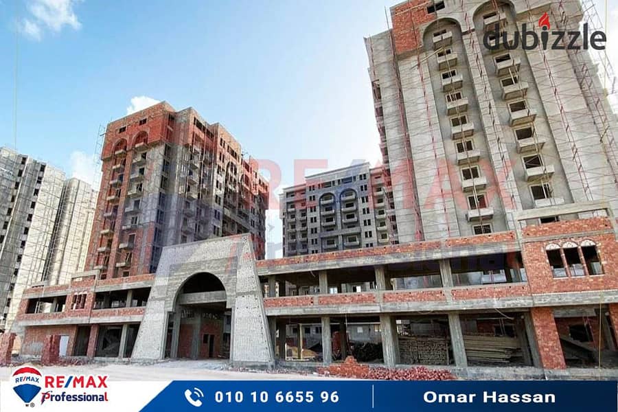 Own a corner apartment with an open and unobstructed view on a 70 m wide street in Sawary 0