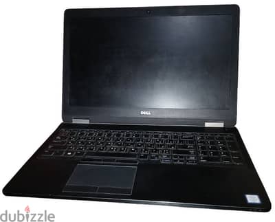 لاب DELL كارت شاشه  حجم الشاشة 15.6 رمات 8GB RAM الهارد 256GB SSD