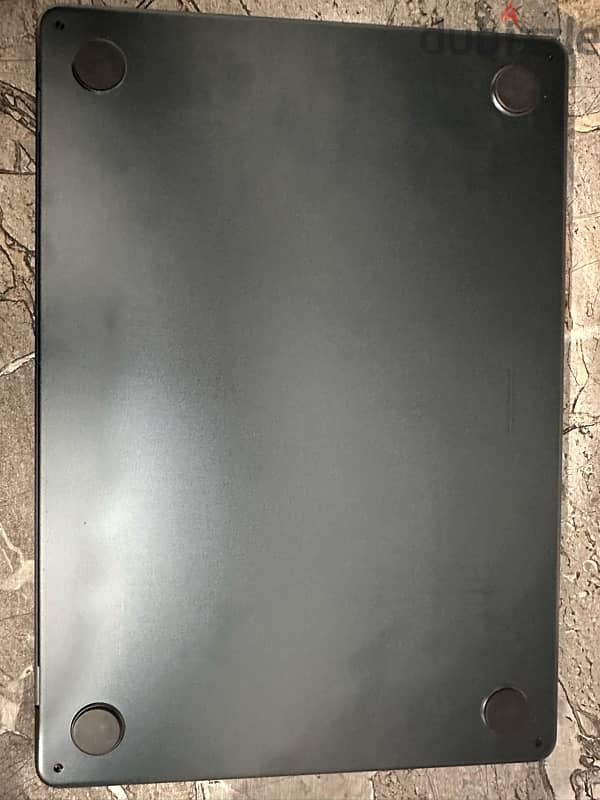 MacBook air M2 midnight 0