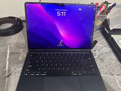 MacBook air M2 midnight