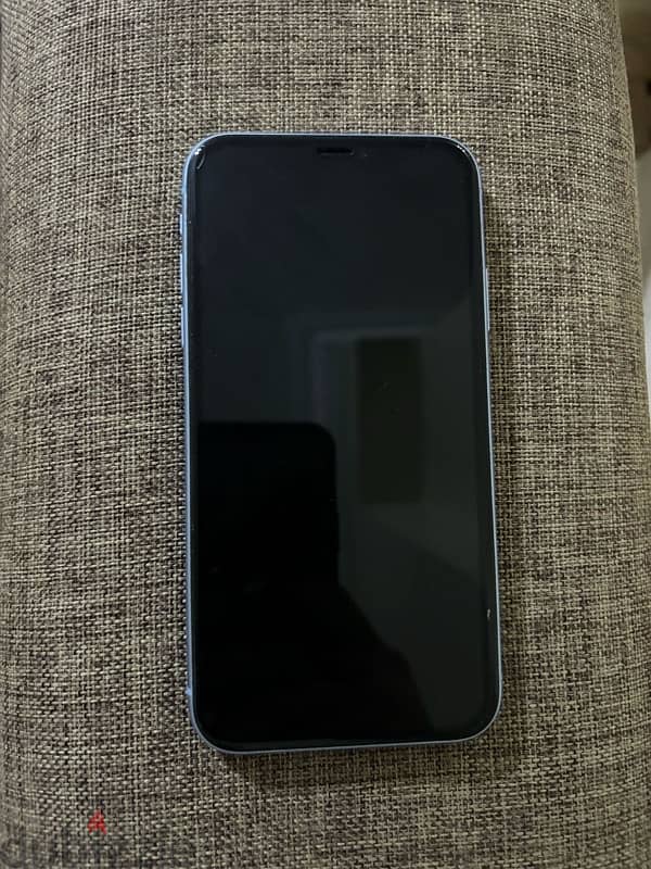 i phone xr(blue) 1