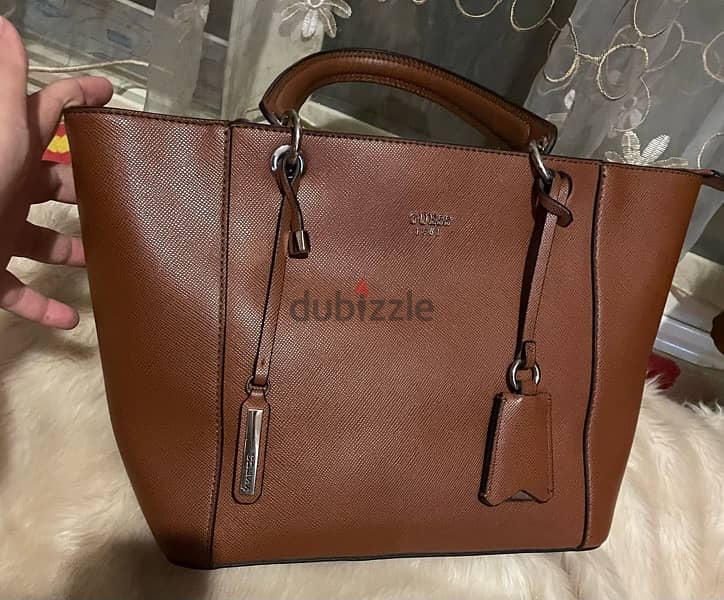 guess bag original from qatar 6