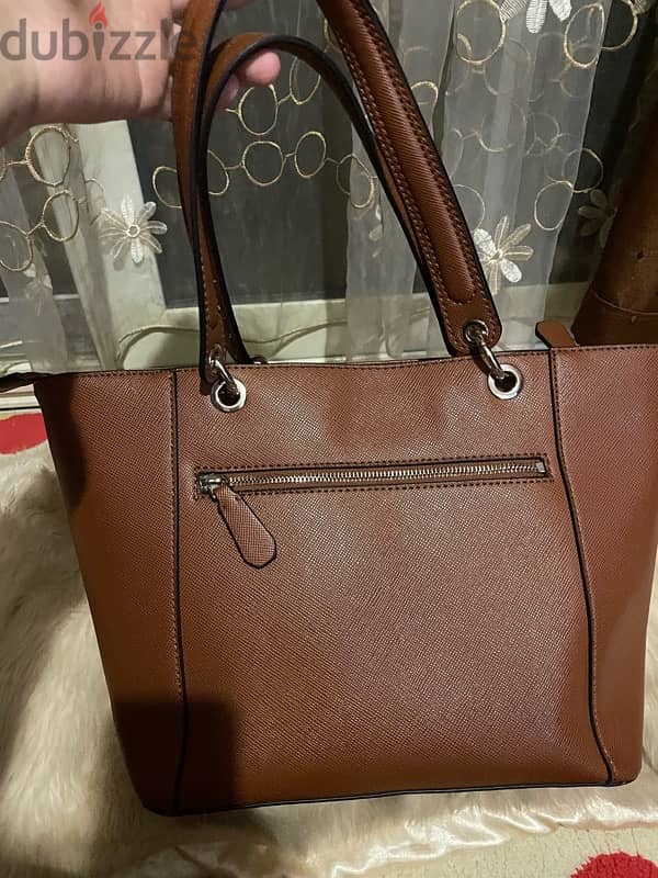 guess bag original from qatar 8