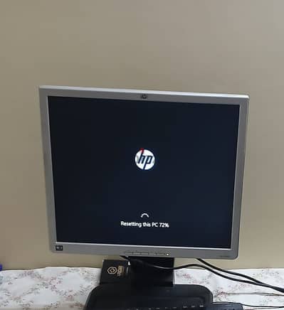 شاشه hp L1940T