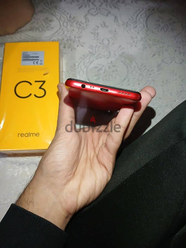 Realme C3 حالته ممتازه مدخلش اي صيانه متفتحش 3