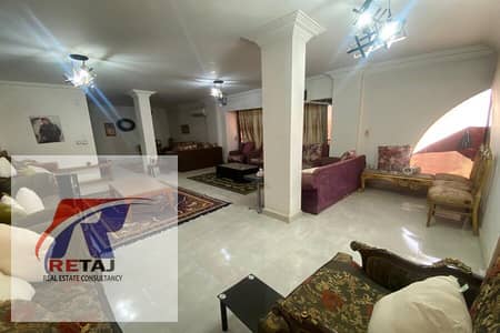 For sale an apartment of 175m2 in a wonderful location in the sixth district near the Al Ahly club                                                   .