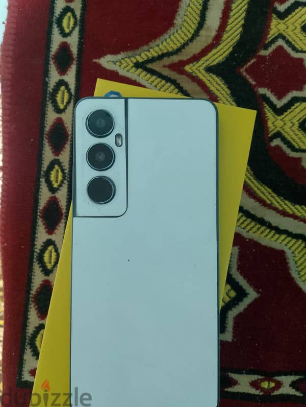 Realme C65 0