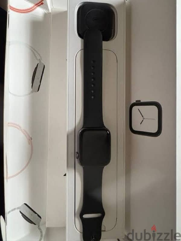 apple watch se 45 mm ( still in warranty) 3