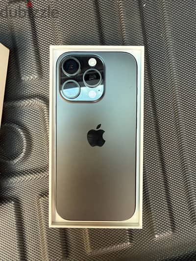 iPhone 16 pro 512 GB Middle East