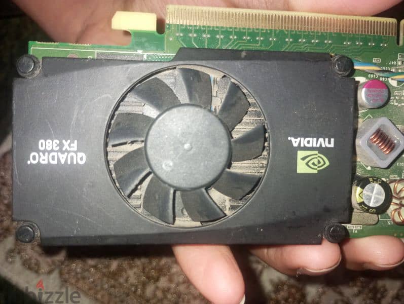 كارت شاشه nvidia quadro fx 380 0